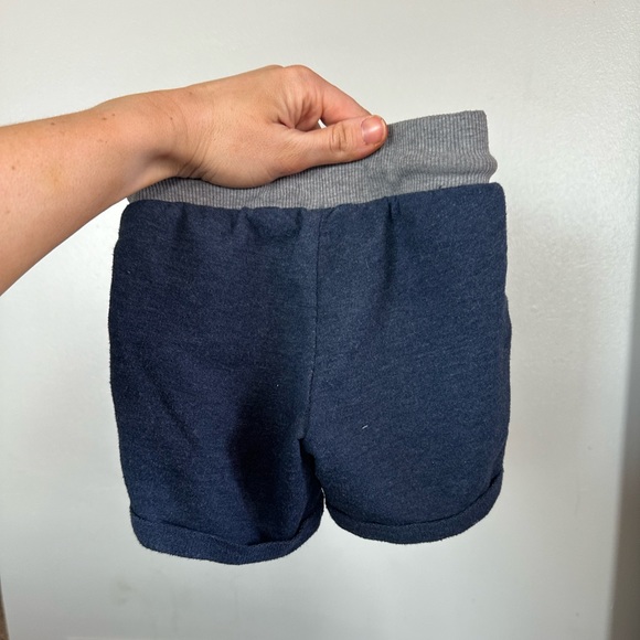 Boys short bundle -12m - Picture 14 of 16